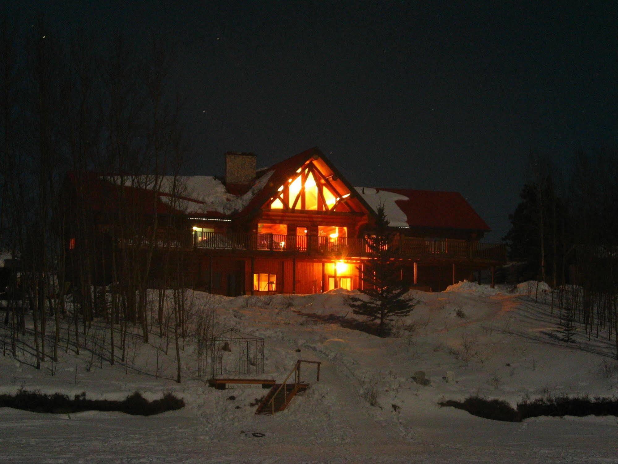 Inn On The Lake - Whitehorse Marsh Lake Dış mekan fotoğraf